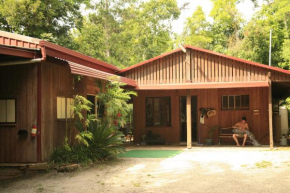 Tropical Bliss bed and breakfast, Mena Creek
